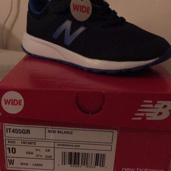 Shoes - Picture 1 of 3